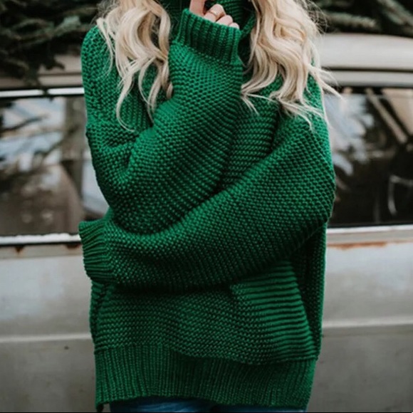 Sweaters - Green Turtleneck sweater